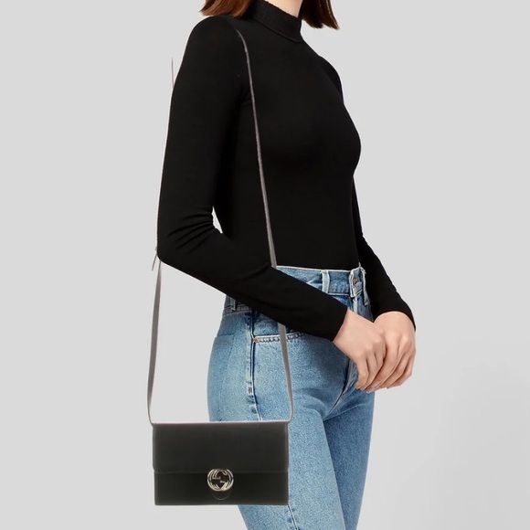 GUCCI GG INTERLOCKING ICON WALLET CROSSBODY BLACK CALFSKIN SILVER TONE HARDWARE - Picture 2 of 16